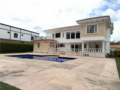 Casa en venta en El Tigre, Pereira · foto 3 de 20