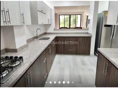 Apartamento en venta en Pinares, Pereira · foto 4 de 20