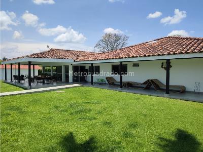 Casa de 5 alcobas en venta en Cerritos, Pereira · foto 4 de 20