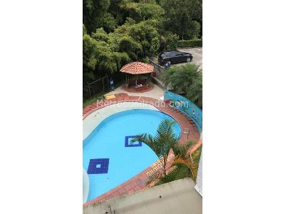 Apartamento en venta en Av, Pereira · foto 2 de 8