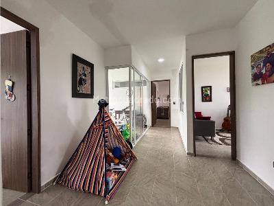 Casa de 4 alcobas en venta en Cerritos, Pereira, 1660 m² · foto 9 de 20