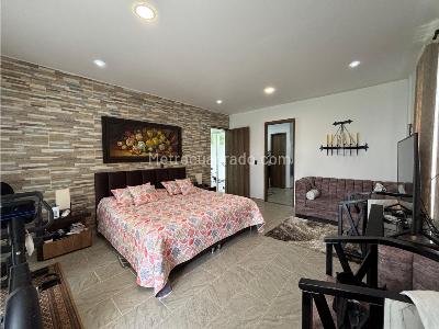 Casa de 4 alcobas en venta en Cerritos, Pereira, 1660 m² · foto 12 de 20