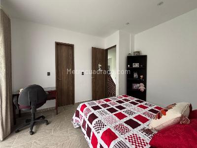 Casa de 4 alcobas en venta en Cerritos, Pereira, 1660 m² · foto 16 de 20