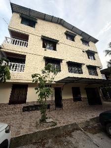 Casa de 5 alcobas en arriendo en Barrio San Antonio, Villavicencio, 300 m² · foto 2 de 18
