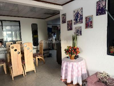 Casa de 5 alcobas en arriendo en Barrio San Antonio, Villavicencio, 300 m² · foto 10 de 18