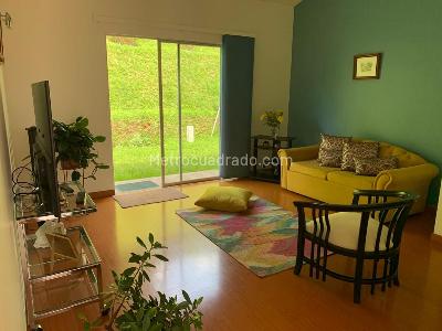Casa de 3 alcobas en venta en Valles De La Alhambra, Manizales, 284 m² · foto 10 de 13