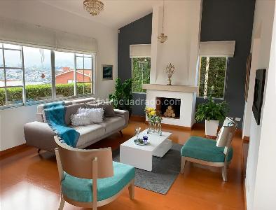 Casa de 3 alcobas en venta en Valles De La Alhambra, Manizales, 284 m² · foto 2 de 13