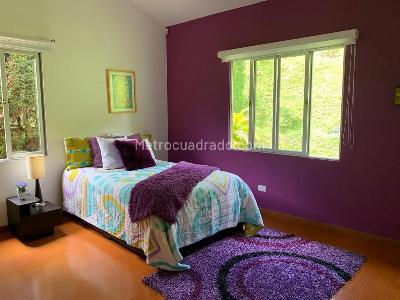 Casa de 3 alcobas en venta en Valles De La Alhambra, Manizales, 284 m² · foto 8 de 13