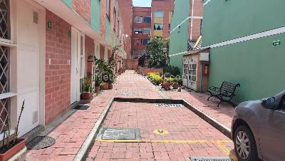 Apartamento de 3 alcobas en venta en Usaquen San Antonio, Bogotá, 70 m² · foto 2 de 20