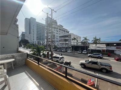 Apartamento de 3 alcobas en venta en Bocagrande, Cartagena, 220 m² · foto 2 de 16