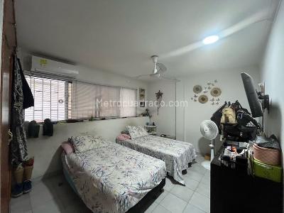 Apartamento de 3 alcobas en venta en Bocagrande, Cartagena, 220 m² · foto 11 de 16