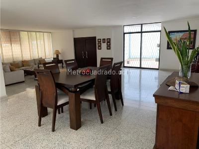 Casa de 4 alcobas en venta en Altos De Riomar, Barranquilla, 550 m² · foto 2 de 11