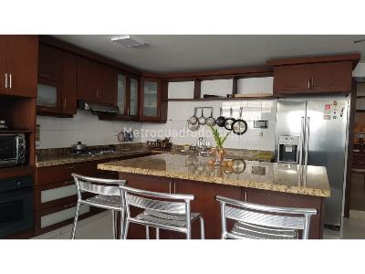 Casa de 4 alcobas en venta en Altos De Riomar, Barranquilla, 550 m² · foto 4 de 11