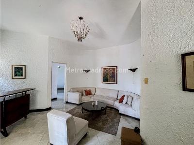 Casa de 3 alcobas en venta en Bellavista, Barranquilla, 580 m² · foto 2 de 17