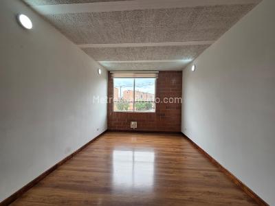 Apartamento en venta en Fontibon, Bogotá · foto 2 de 20