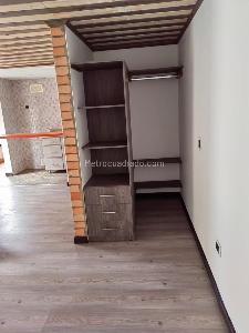 Casa de 5 alcobas en venta en San Luis Altos Del Cabo Via La Calera, Bogotá, 330 m² · foto 7 de 9