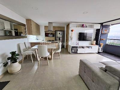 Apartamento de 3 alcobas en venta en Las Palmas, Medellín, 78 m² · foto 2 de 18