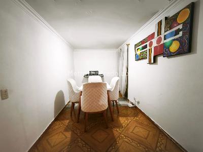 Apartamento de 3 alcobas en venta en Villanueva, Medellín, 50 m² · foto 2 de 12