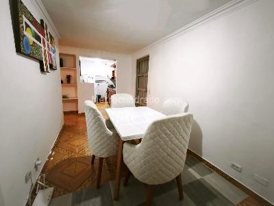 Apartamento de 3 alcobas en venta en Villanueva, Medellín, 50 m² · foto 3 de 12