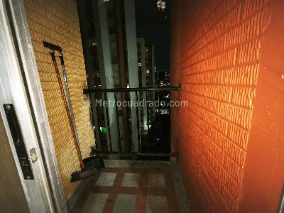 Apartamento de 3 alcobas en venta en Villanueva, Medellín, 50 m² · foto 4 de 12