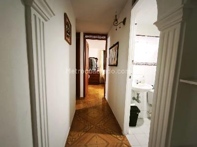 Apartamento de 3 alcobas en venta en Villanueva, Medellín, 50 m² · foto 6 de 12