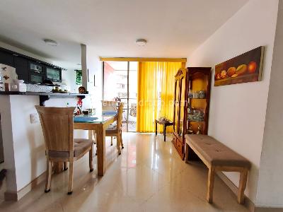 Apartamento de 3 alcobas en venta en El Poblado Loma Del Indio, Medellín, 74 m² · foto 3 de 15