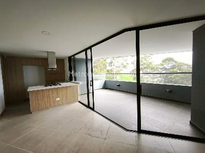Apartamento de 3 alcobas en venta en Las Palmas, Medellín, 101 m² · foto 2 de 18