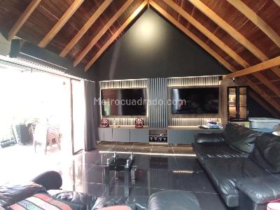 Casa de 3 alcobas en venta en Poblado San Lucas, Medellín, 269 m² · foto 18 de 20