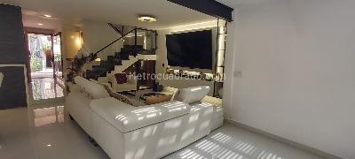 Casa de 3 alcobas en venta en Poblado San Lucas, Medellín, 269 m² · foto 4 de 20