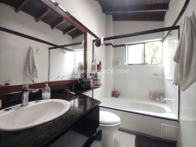 Casa en venta en Loma De Las Brujas, Envigado · foto 13 de 20