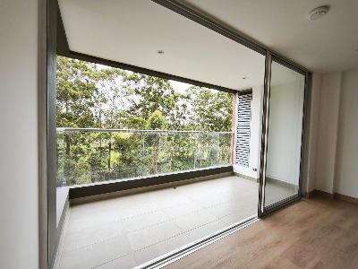 Apartamento de 2 alcobas en venta en San Nicolás, Rionegro, 74 m² · foto 10 de 20