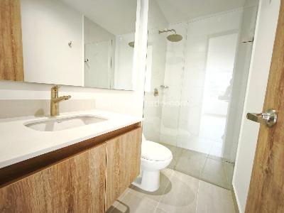 Apartamento de 2 alcobas en venta en San Nicolás, Rionegro, 74 m² · foto 18 de 20