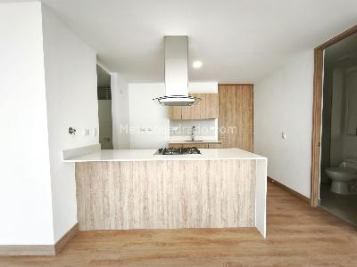 Apartamento de 2 alcobas en venta en San Nicolás, Rionegro, 74 m² · foto 2 de 20