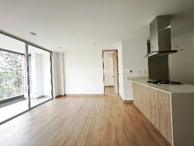 Apartamento de 2 alcobas en venta en San Nicolás, Rionegro, 74 m² · foto 6 de 20