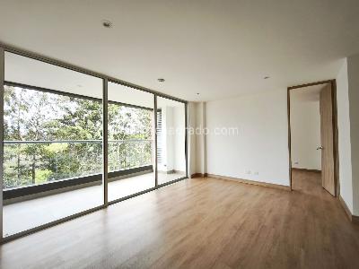 Apartamento de 2 alcobas en venta en San Nicolás, Rionegro, 74 m² · foto 7 de 20