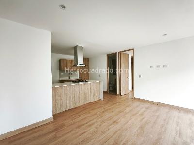 Apartamento de 2 alcobas en venta en San Nicolás, Rionegro, 74 m² · foto 8 de 20