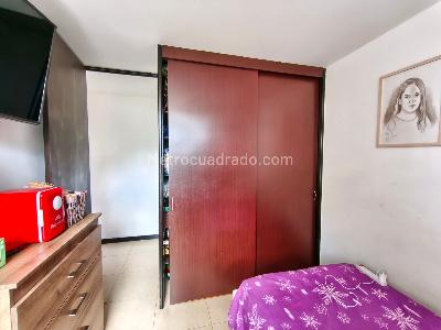 Apartamento en venta en Loma Del Indio, Medellín · foto 13 de 19