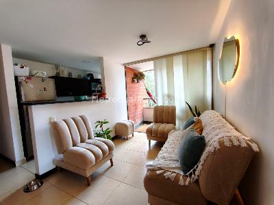 Apartamento en venta en Loma Del Indio, Medellín · foto 2 de 19