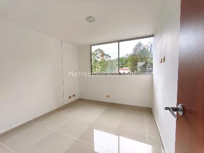 Apartamento en venta en Loma Del Indio, Medellín · foto 11 de 14