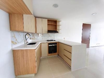 Apartamento en venta en Loma Del Indio, Medellín · foto 4 de 14