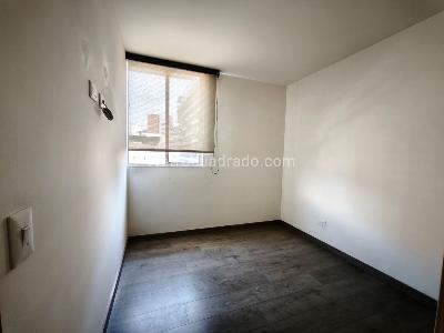 Apartamento de 3 alcobas en venta en Los Colores, Medellín, 95 m² · foto 12 de 19