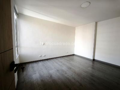 Apartamento de 3 alcobas en venta en Los Colores, Medellín, 95 m² · foto 14 de 19