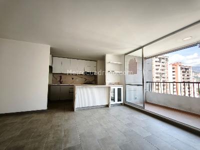 Apartamento de 3 alcobas en venta en Los Colores, Medellín, 95 m² · foto 2 de 19
