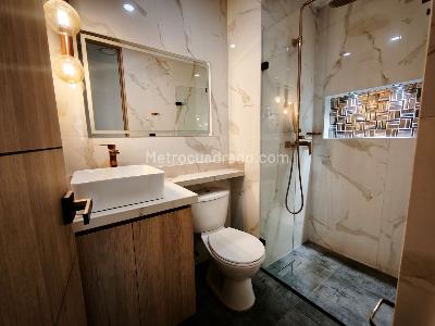 Apartamento de 3 alcobas en venta en Los Colores, Medellín, 95 m² · foto 9 de 19