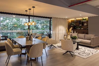 Apartamento en venta en Altos Del Poblado, Medellín · foto 4 de 18