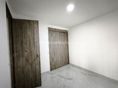 Apartamento de 2 alcobas en venta en El Poblado Loma Del Indio, Medellín, 58 m² · foto 11 de 15