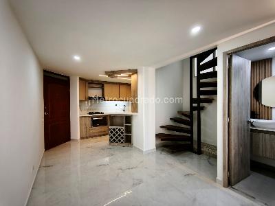 Apartamento de 2 alcobas en venta en El Poblado Loma Del Indio, Medellín, 58 m² · foto 2 de 15