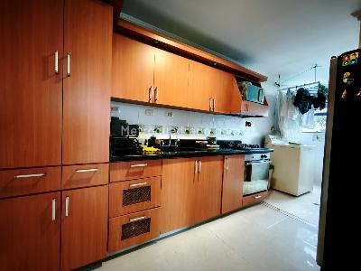 Apartamento de 4 alcobas en venta en El Poblado Loma De Los Parra, Medellín, 145 m² · foto 7 de 19
