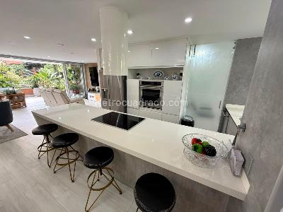 Apartamento de 4 alcobas en venta en El Poblado Castropol, Medellín, 250 m² · foto 10 de 19