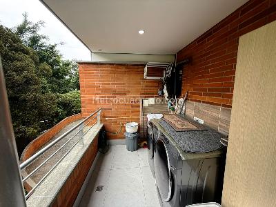 Apartamento de 4 alcobas en venta en El Poblado Castropol, Medellín, 250 m² · foto 11 de 19